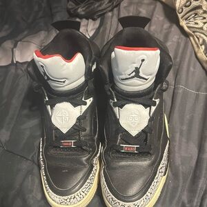 Jordan old school Son of Mars. Shoes are used but still in real good condition.